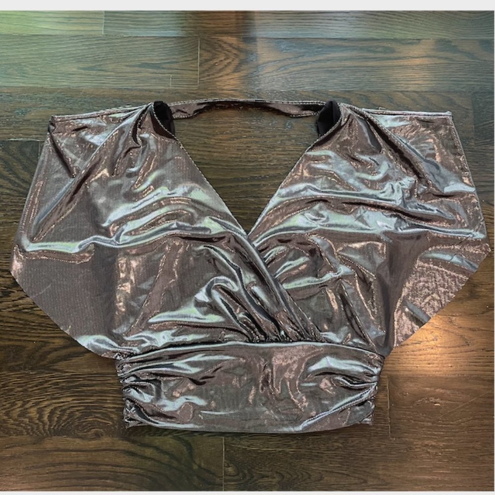 Holographic Top